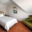 Royal Hotel