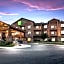 Holiday Inn Express Hotel & Suites Custer