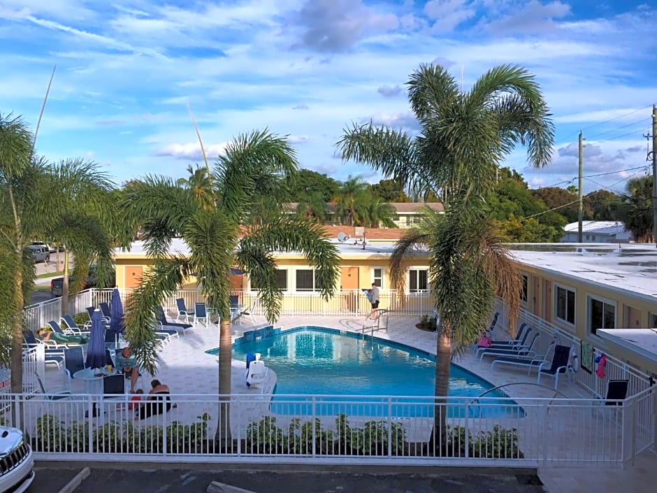Curtis Inn & Suites