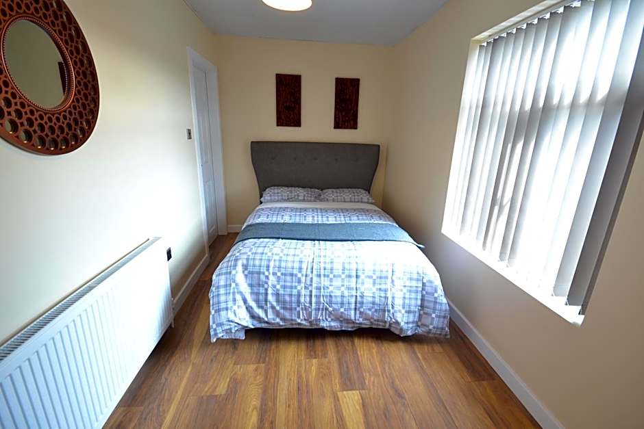 Premier Lodge Central