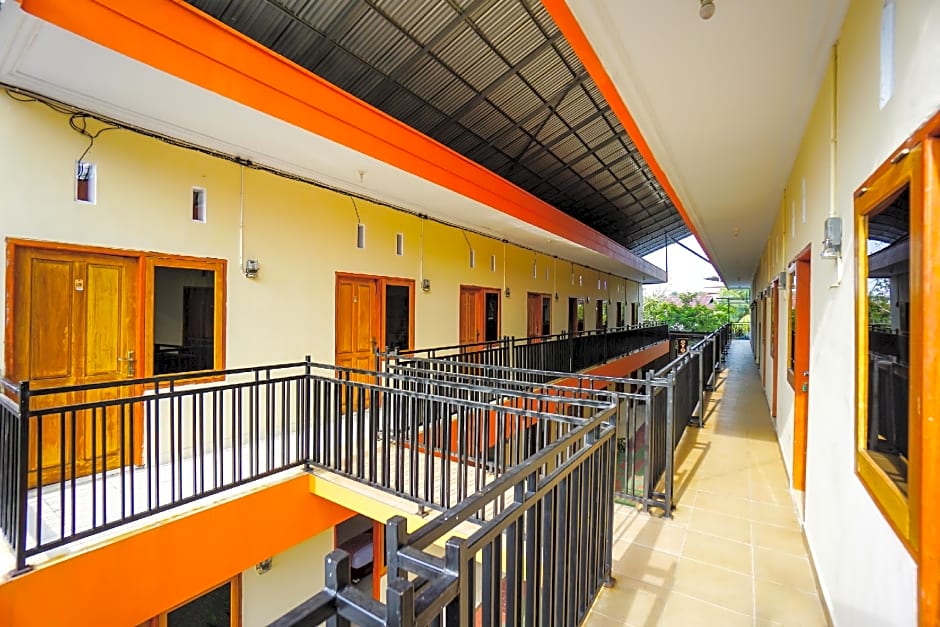 OYO 1720 A2b Residence