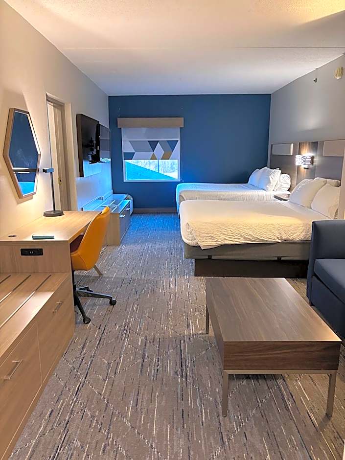 Holiday Inn Express Hotel & Suites Charleston-Southridge By IHG