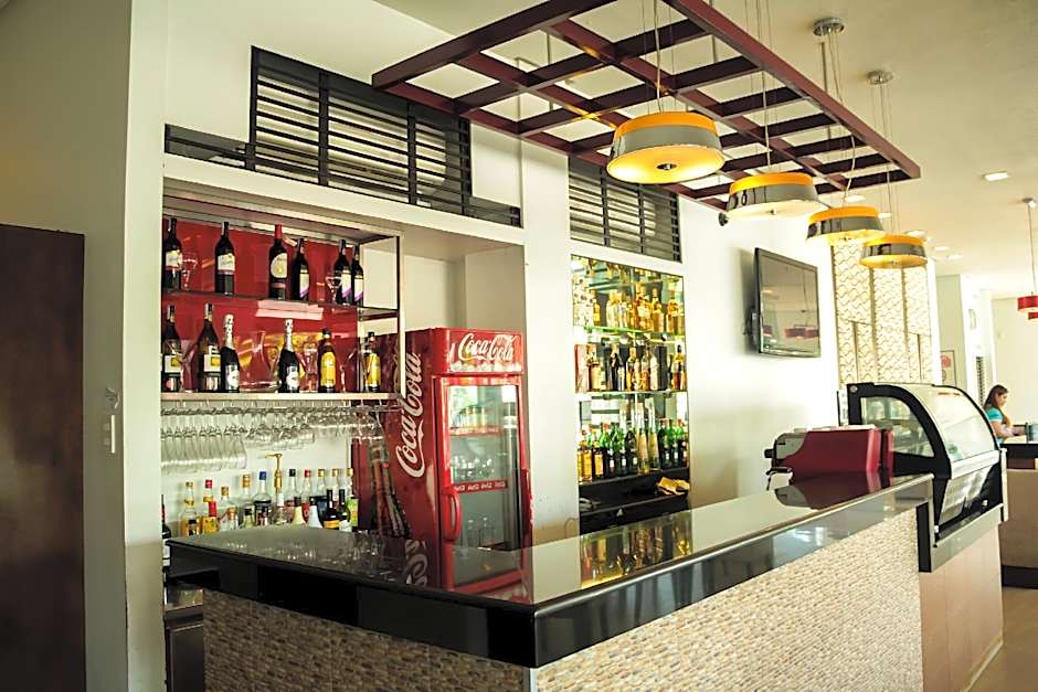 Casablanca Suites Near Airport