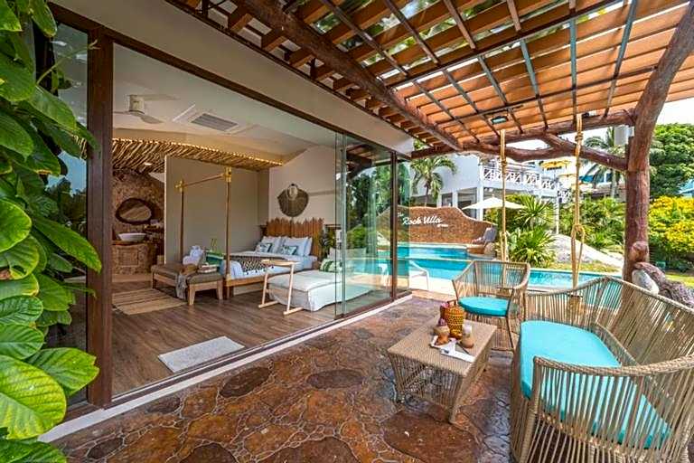 The Rock Samui Poshtel Lamai Beach