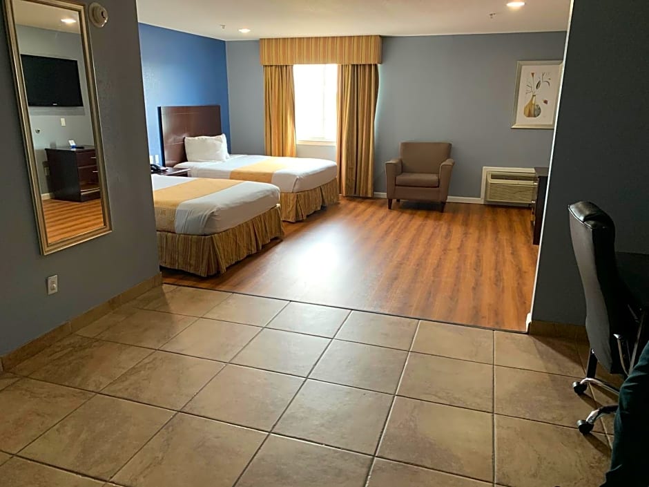 Rodeway Inn & Suites