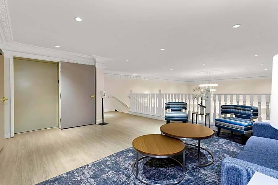 Clarion Suites Anchorage Downtown