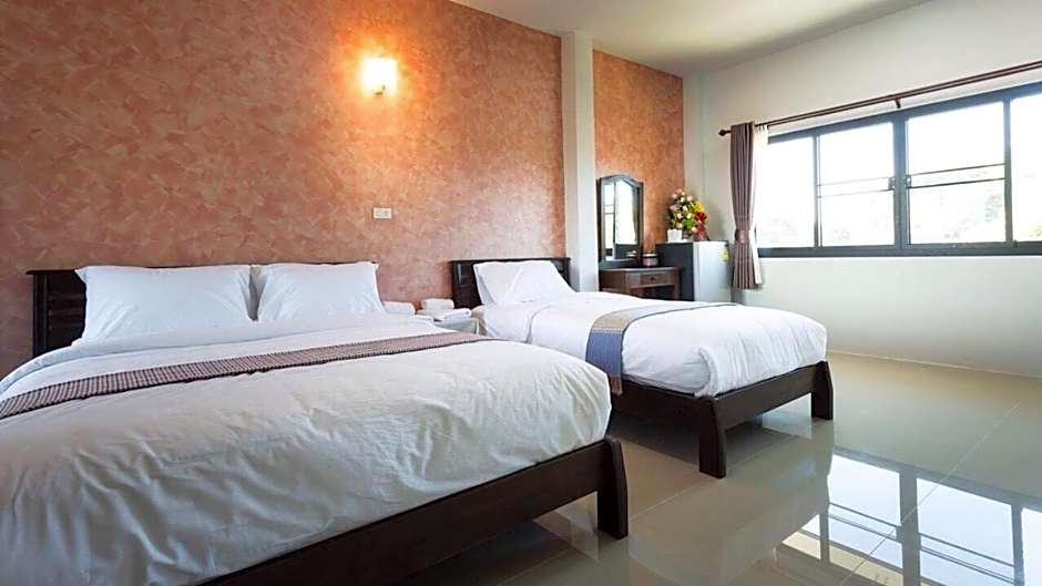 Benya Hotel โรงแรมเบญญา