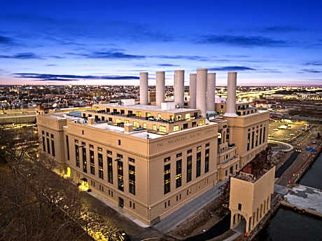 Riversuites At The Battery