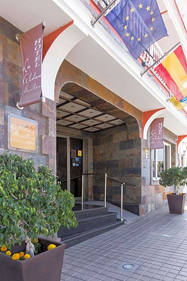 La Aldea Suites