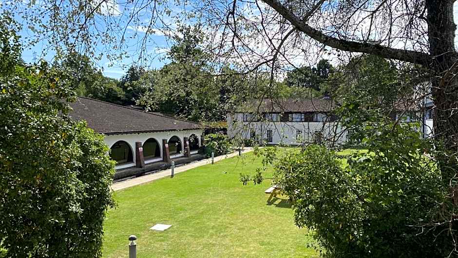 Europa Gatwick Hotel & Spa