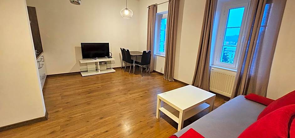 MVA House Teplice, Šanovský park