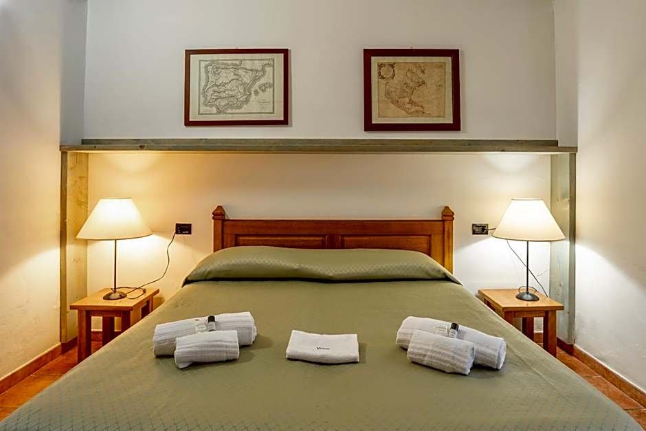 ISA-Residence with swimming pool in Guardistallo surrounded by greenery