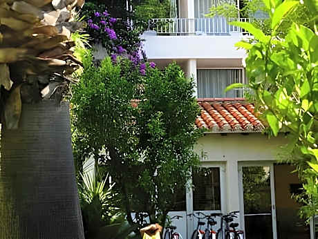 Hotel Le Domaine du Mas Blanc by Popinns