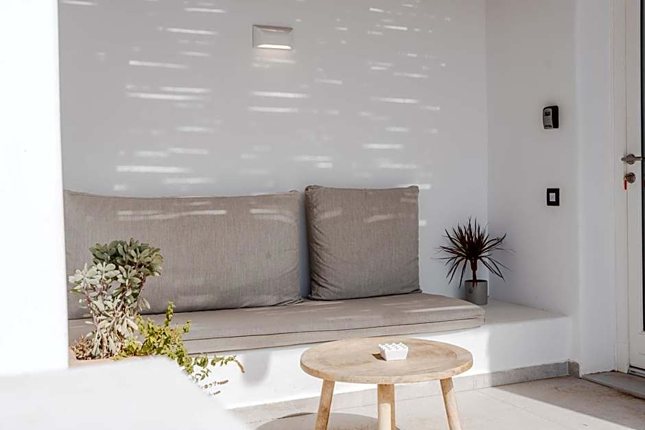 Oliving Mykonos Luxury Suites