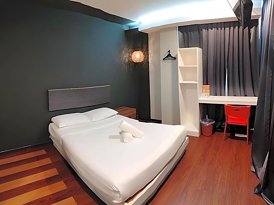 Smile hotel C180 Cheras Selatan