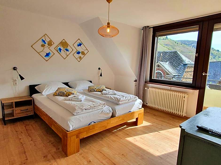 Römerstube Apartments & rooms