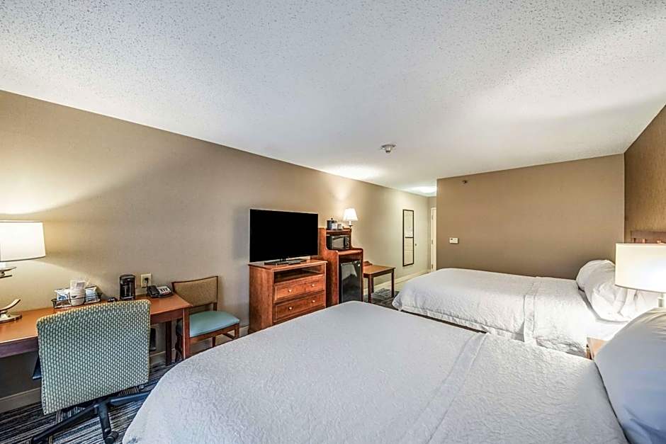 Hampton Inn By Hilton Greenfield, In