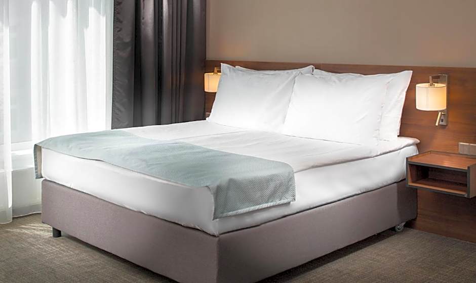 Holiday Inn Prague Congress Centre By IHG