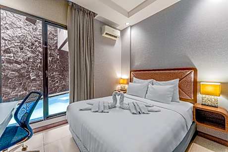 Superior Pool Access Double Room