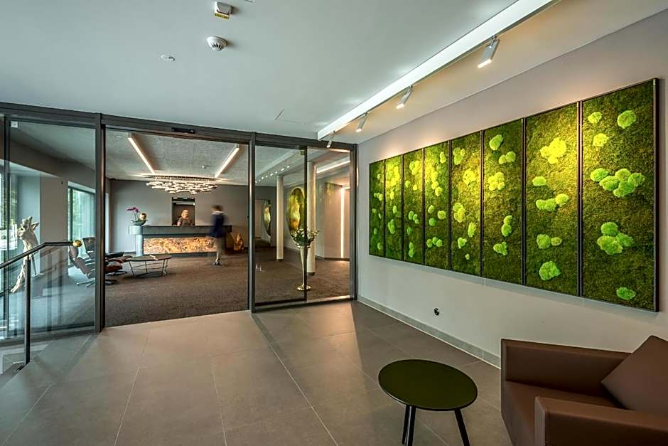 Golden Ball, Exclusive Serviced Apartments Munich