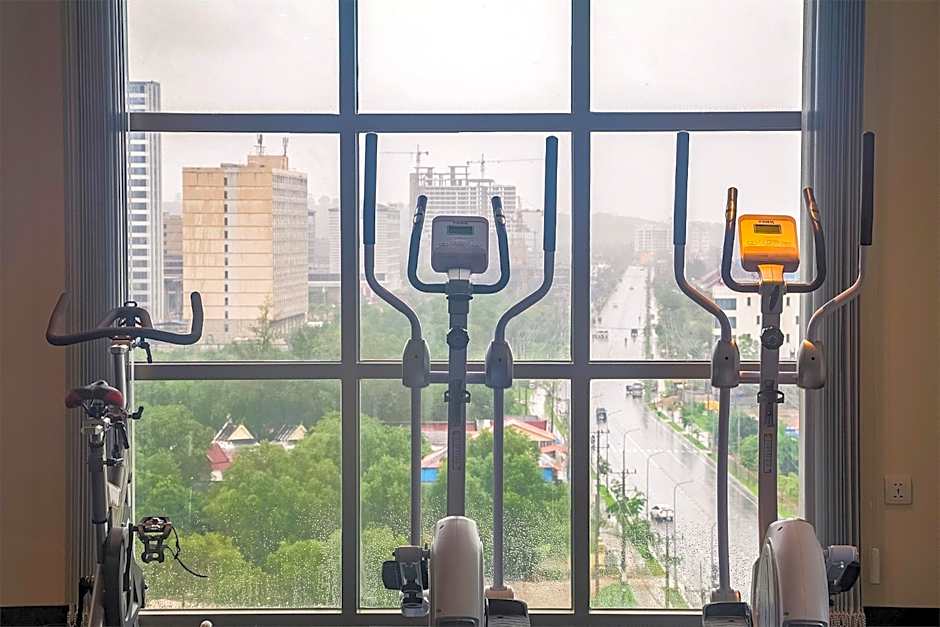 Sea Breeze Hotel & Villa