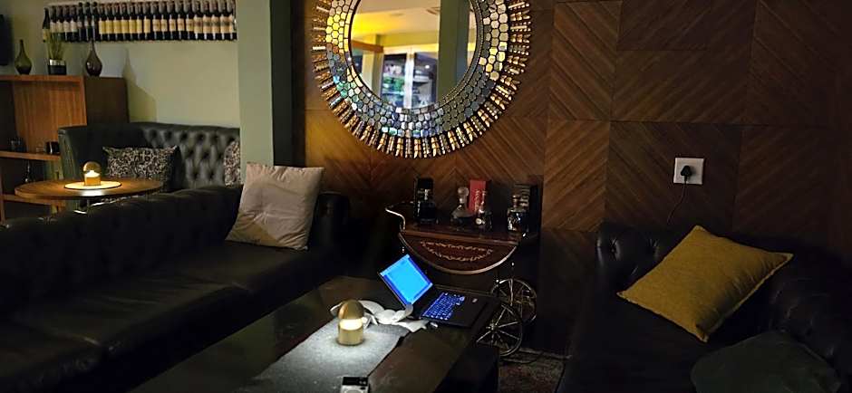 Ascot Boutique Hotel