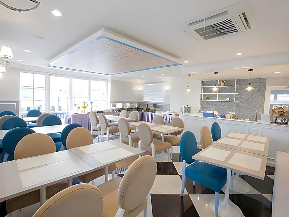 The Bedroom Ladprao 101