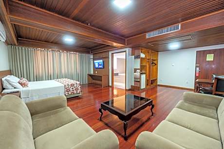 King Suite with Spa Bath