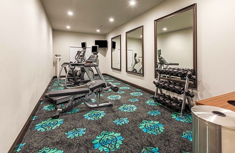 Holiday Inn Express and Suites Killeen-Fort Hood Area By IHG