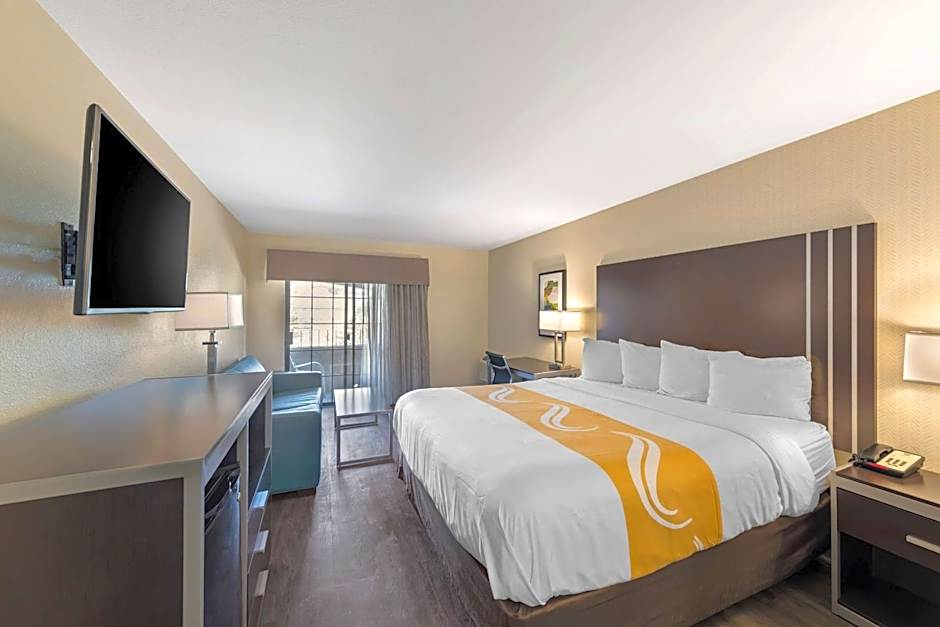 Quality Inn & Suites Camarillo-Oxnard