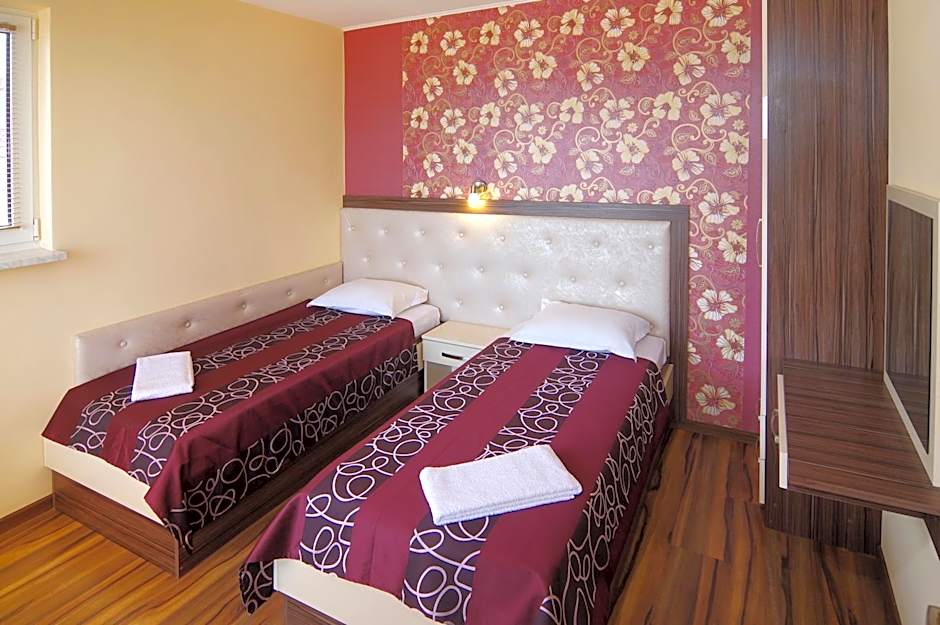 Kalina Family Hotel
