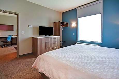 1 King Bed 1 Bedroom Suite Nonsmoking