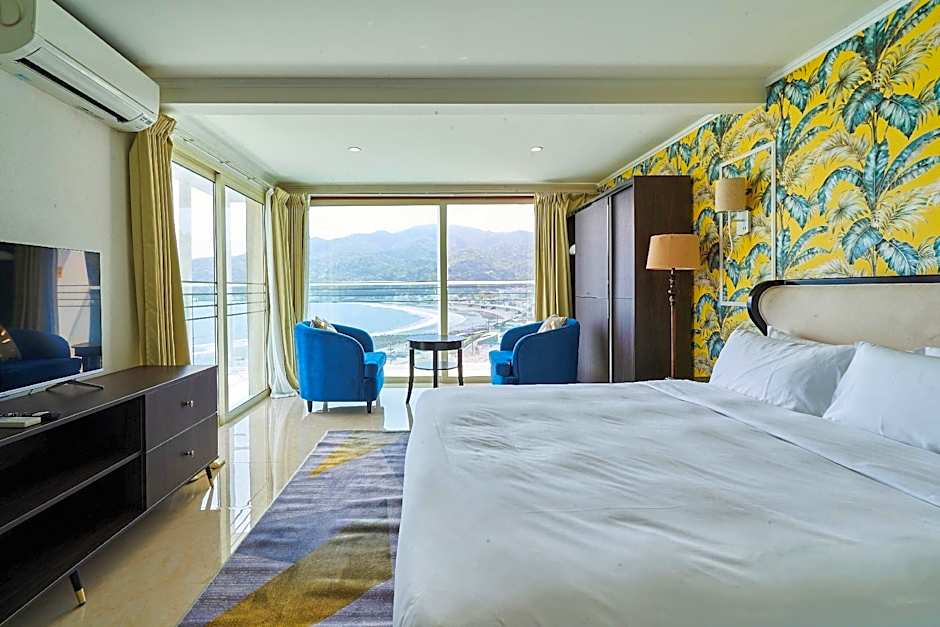 HOTEL HIMALAYA SEA