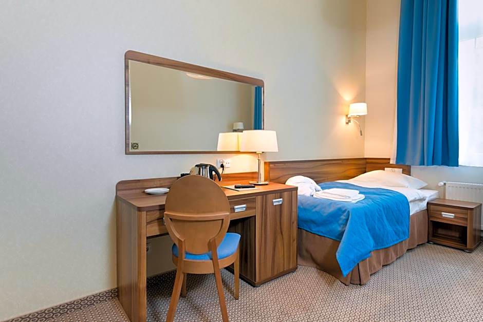 Uzdrowisko Cieplice - Jelenia Góra - Pawilon Edward