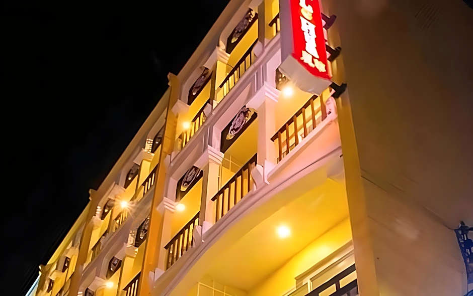 Le Hua Hotel