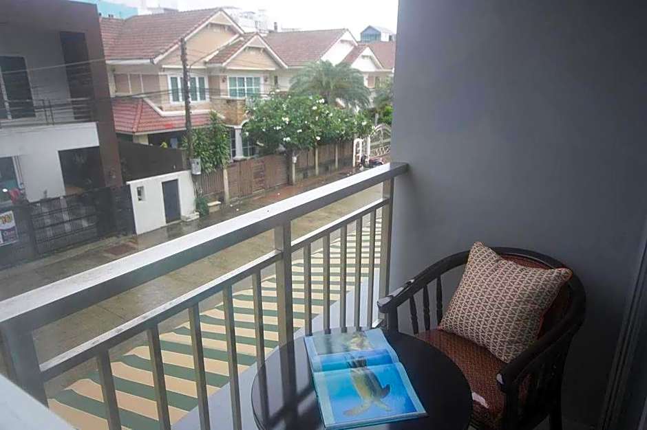 Photo 1 of 16 of Deluxe 2 Beds, Mountain View
