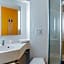 B&B HOTEL Poitiers 3 Futuroscope