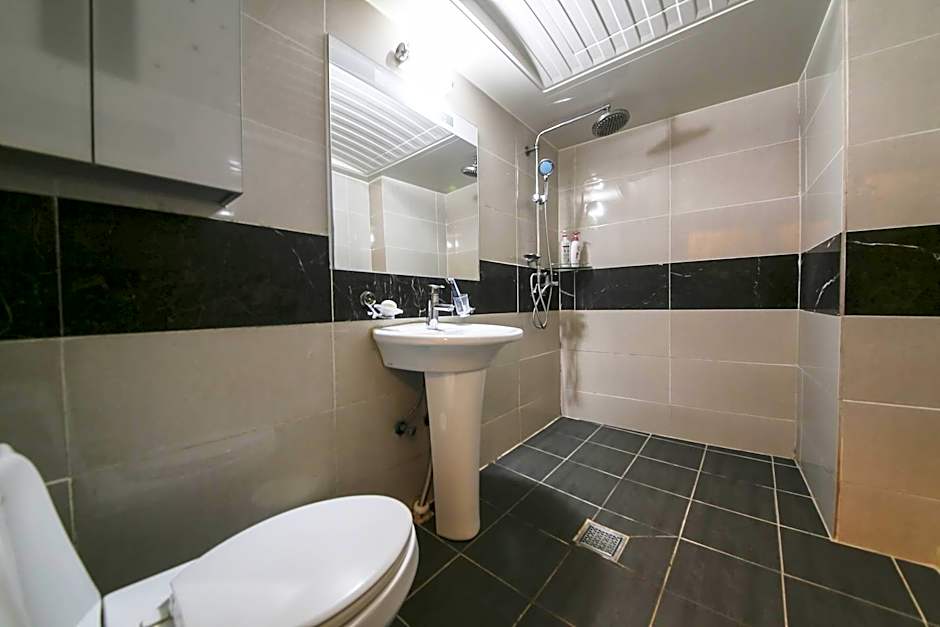 Dubai Motel – Daejeon, FL