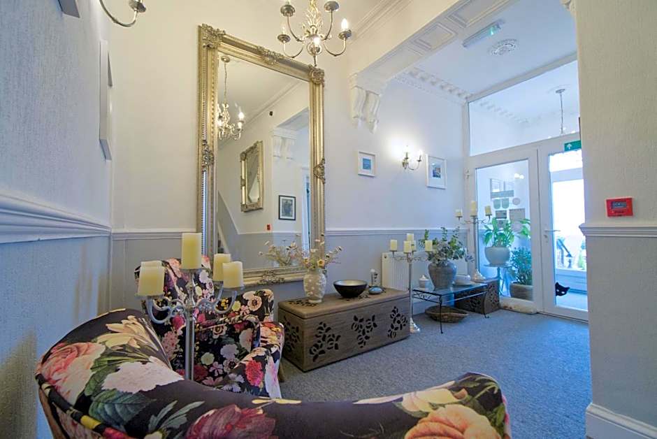 Glan Y Mor Hotel (Adult Only)