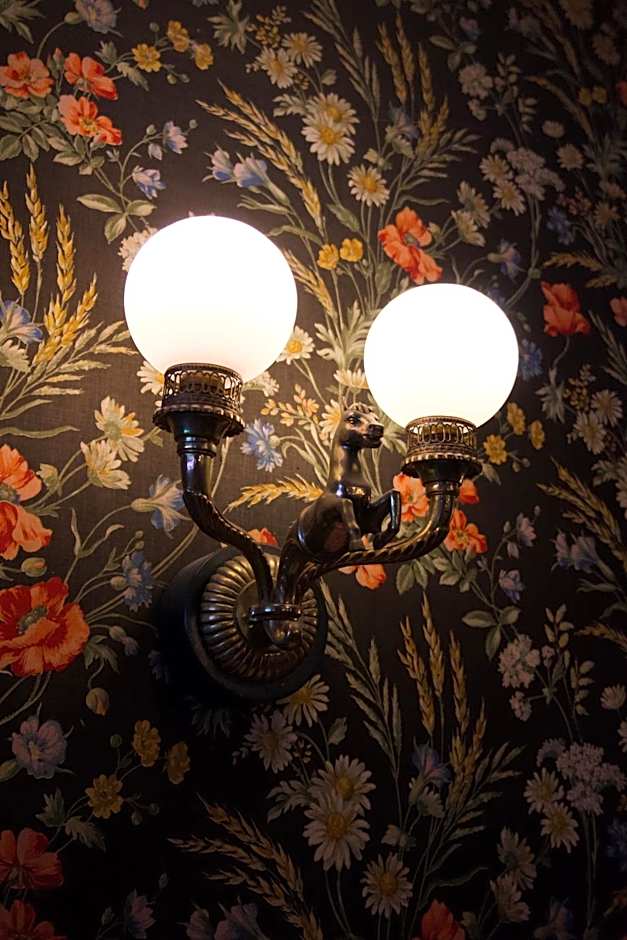 Hôtel du Cheval Rouge