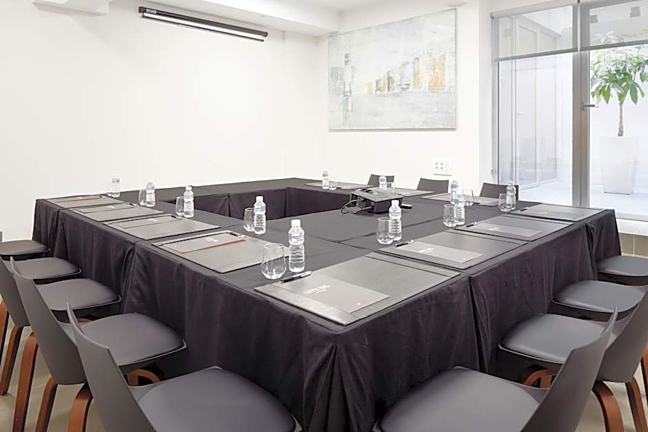 Hotel Arrizul Congress