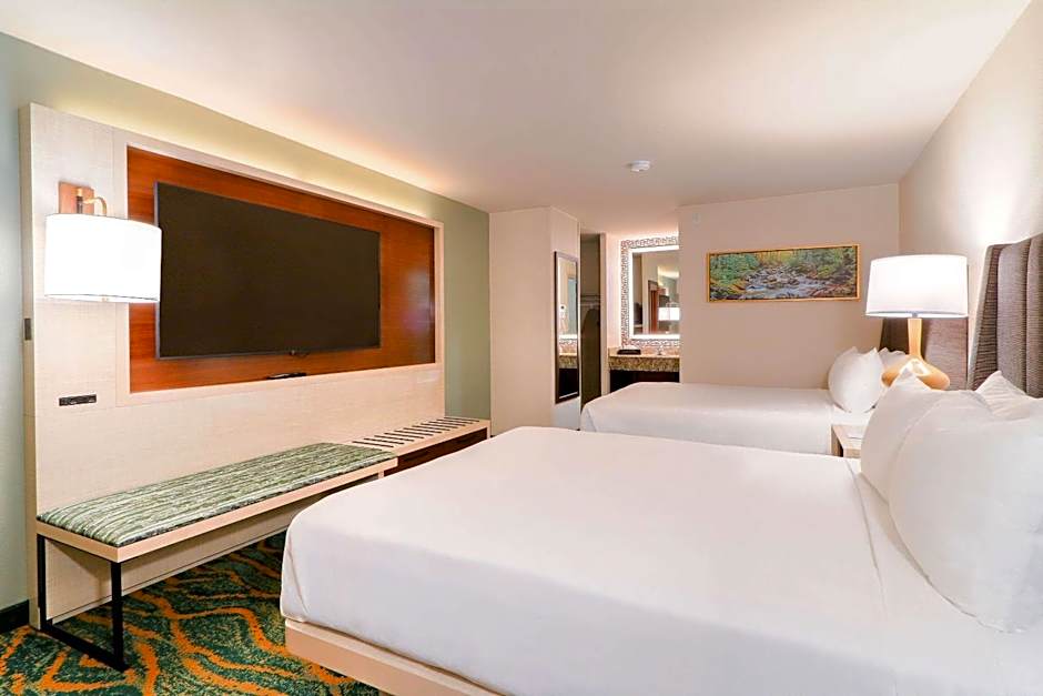 Quality Inn Near the Island Pigeon Forge