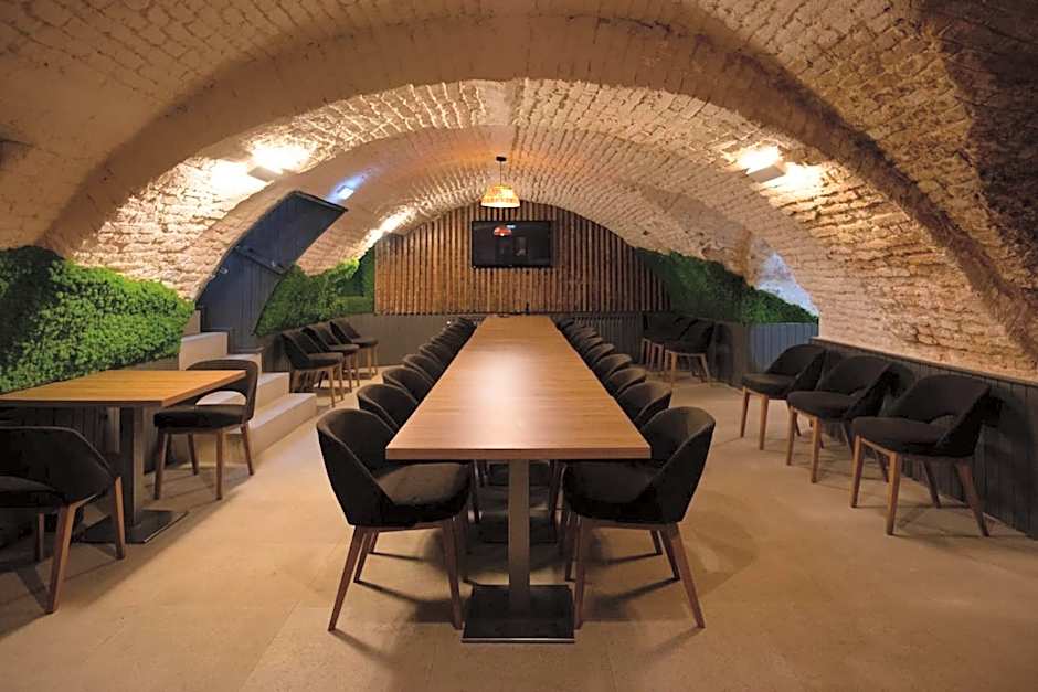 Carnival City Hotel Oradea