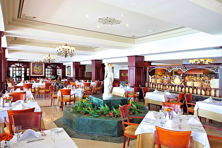 Bahia Principe Grand Cayacoa