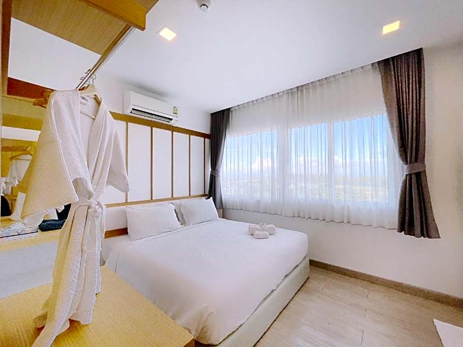 Photo 1 of 6 of Royal Suite