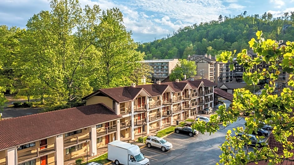 Super 8 by Wyndham Downtown Gatlinburg at Convention Center