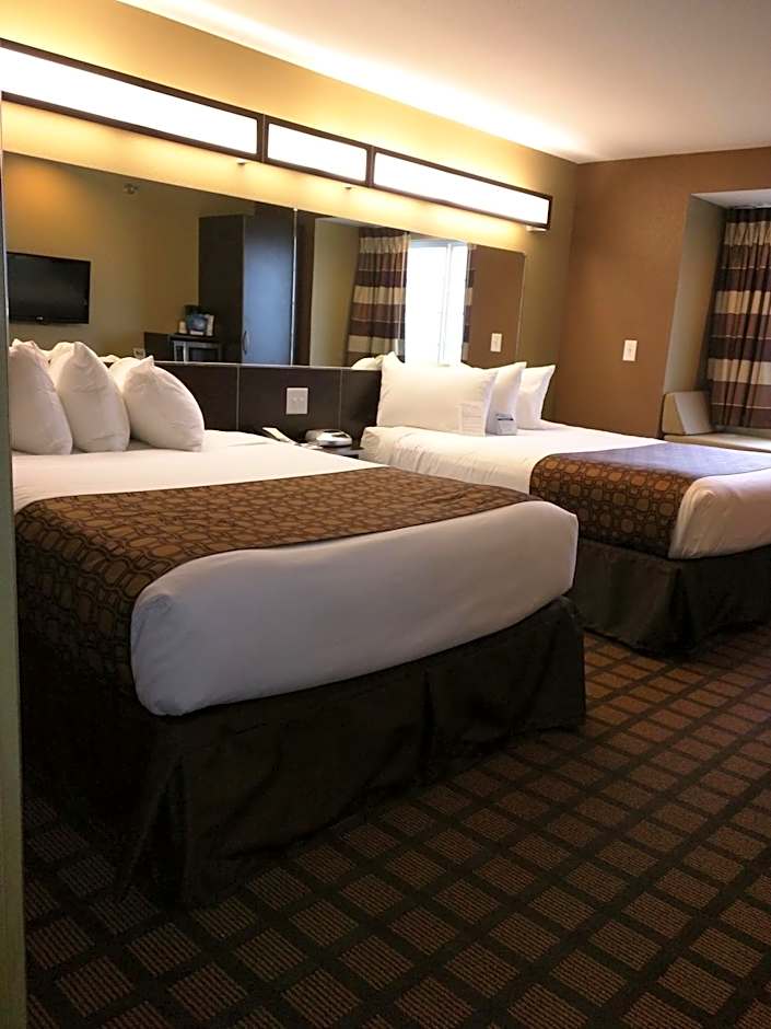 Microtel Inn & Suites By Wyndham Minot