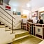 FabHotel The Maple Stays - Nr. Leisure Valley Park, Iffco Chowk