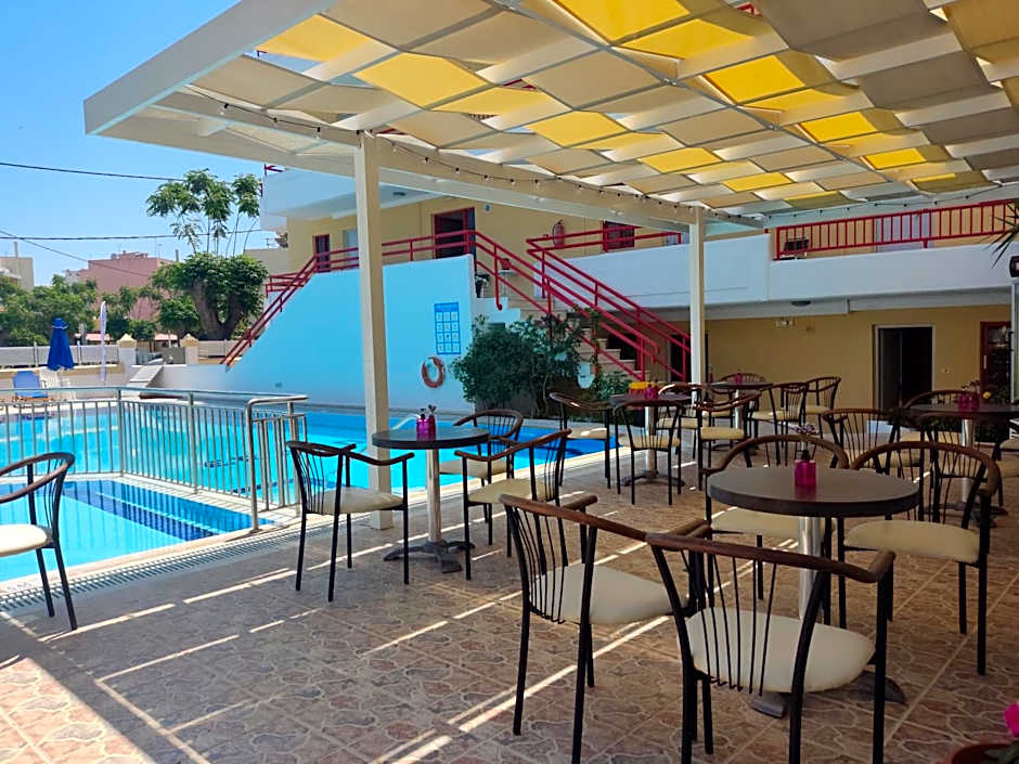 Erato Studios & Apartments