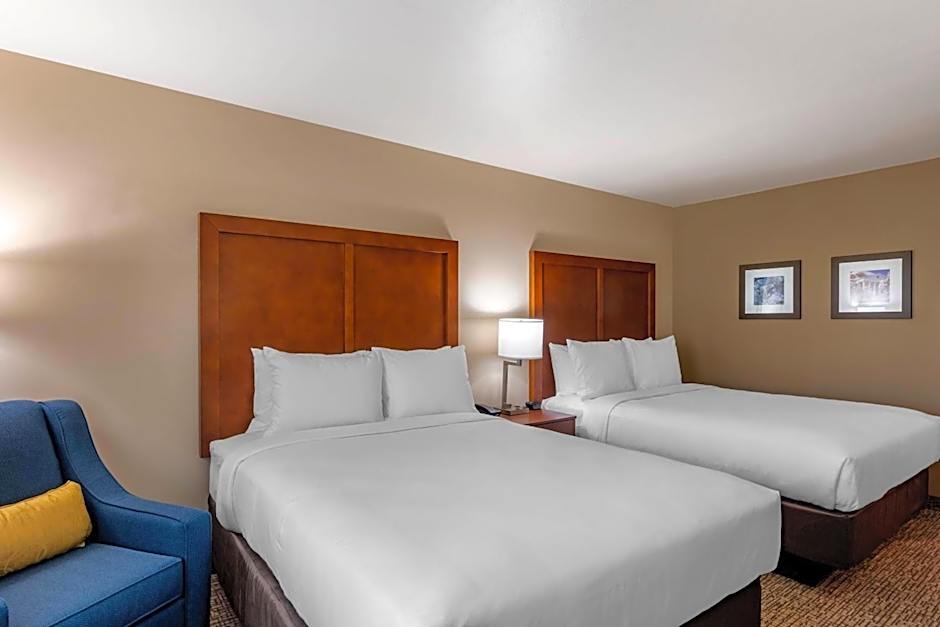Comfort Inn & Suites Charlottesville Hollymead Town Center
